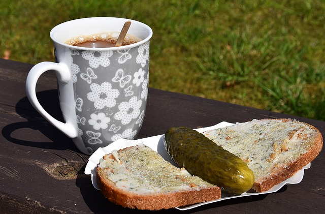 更是引发舆 更是引发舆